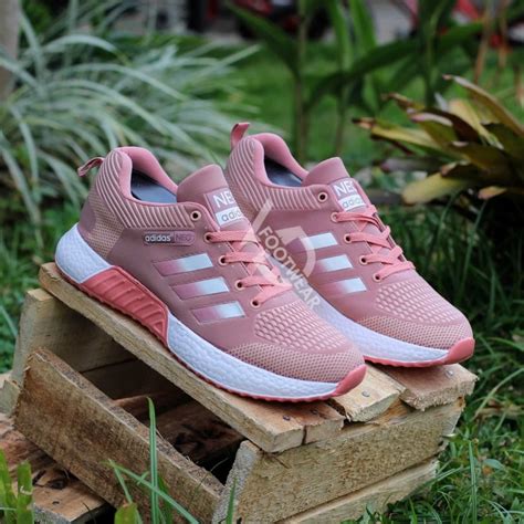 adidas sepatu wanita